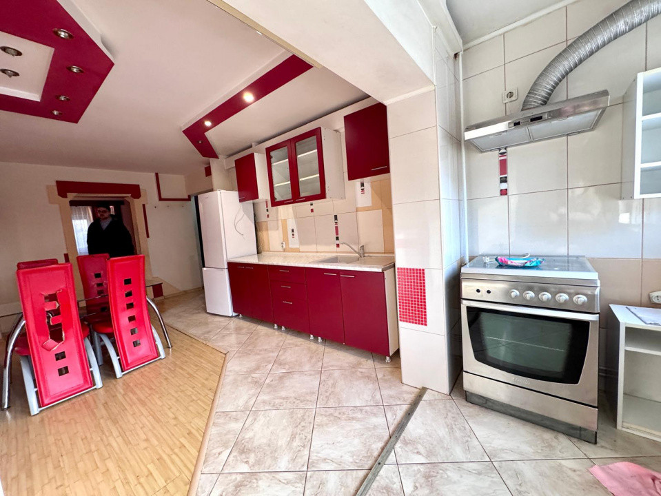 Mioritei - Carrefour, 3 cam Decomandat, etaj 1, Mobilat si Utilat