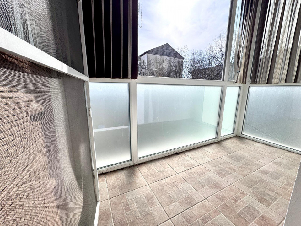 Apartament 2 camere, etaj 2/4, Renovat si mobilat, Nord - Scoala Mihai Dragan