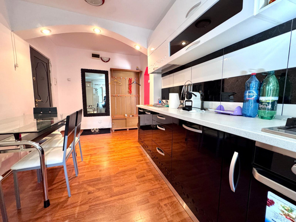 Apartament 2 camere, etaj 2/4, Renovat si mobilat, Nord - Scoala Mihai Dragan