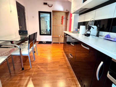 Apartament 2 camere, etaj 2/4, Renovat si mobilat, Nord - Scoala Mihai Dragan