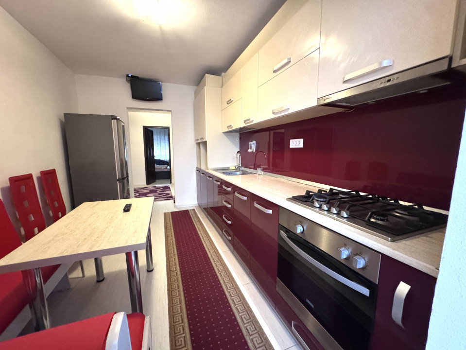 Piata Mioritei - Apartament 3 cam Decomandat, etaj 1, Renovat si Mobilat complet