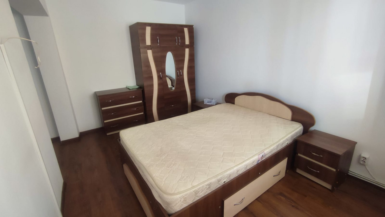 Apartament 2 camere decomandat, confort 1 – zona ENERGIEI, Bacău, et 3, Mobilat