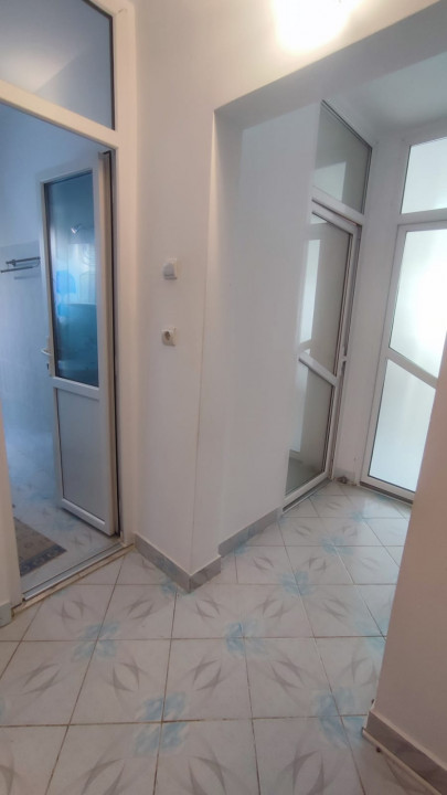 Apartament 2 camere decomandat, confort 1 – zona ENERGIEI, Bacău, et 3, Mobilat