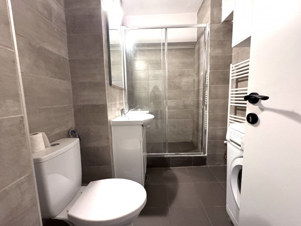 B-dul Unirii - Ultracentral, Apart 2 cam decomandat, etaj 1, Mobilat si utilat