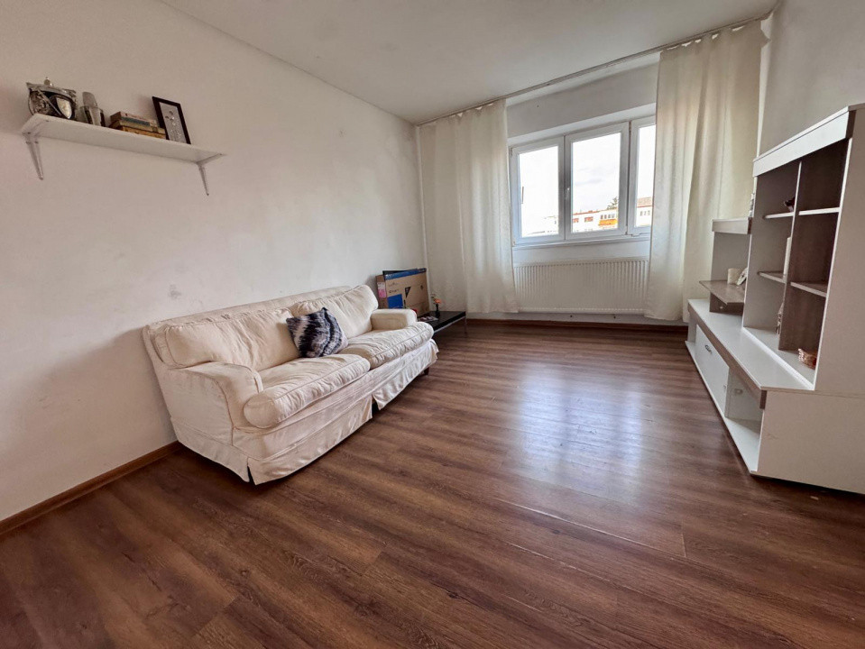 9 MAI - Muzeu, Apartament 2 cam decomandat, etaj 3/4, centrala