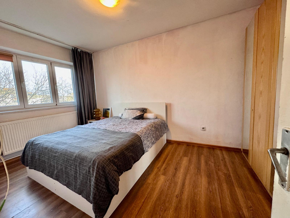 9 MAI - Muzeu, Apartament 2 cam decomandat, etaj 3/4, centrala