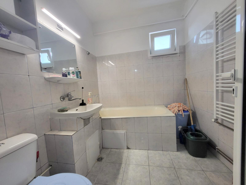 Republicii - Bicaz, Apartament 2 camere Decomandat, 56mp, bloc 1981