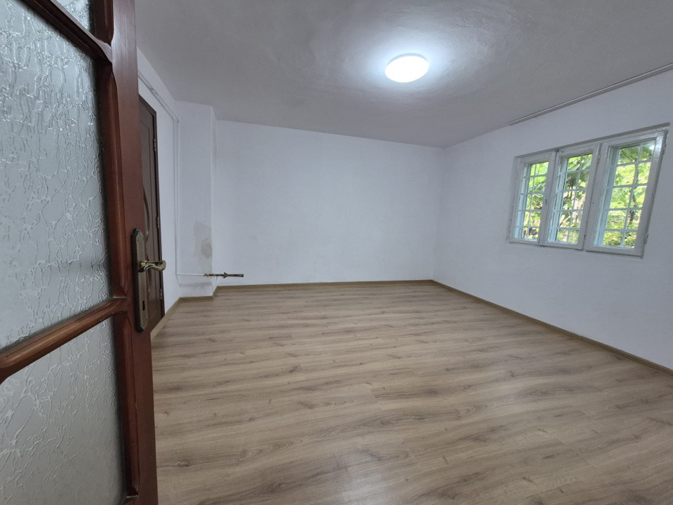 Casa de vanzare in Margineni