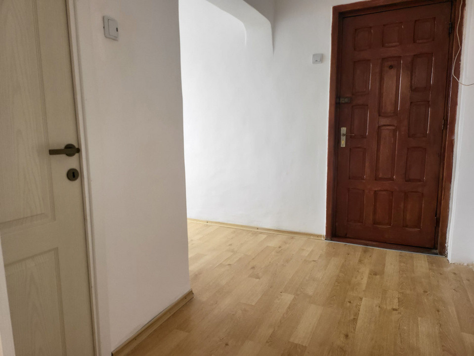 Narcisa - Apartament 2 camere proaspat renovat, etaj 4, cu balcon