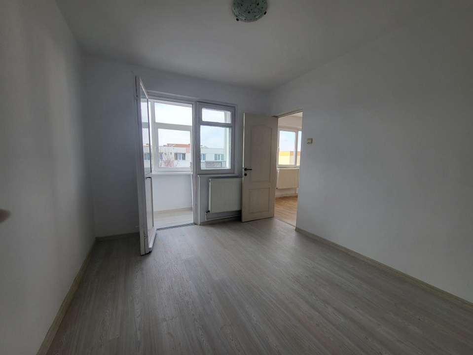 Narcisa - Apartament 2 camere proaspat renovat, etaj 4, cu balcon