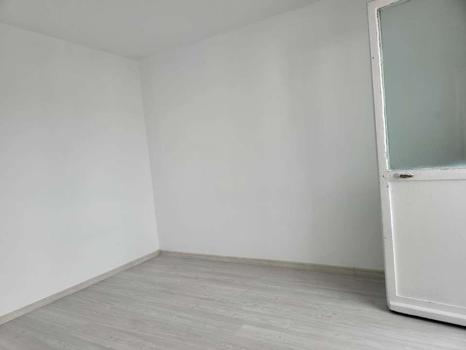 Narcisa - Apartament 2 camere proaspat renovat, etaj 4, cu balcon