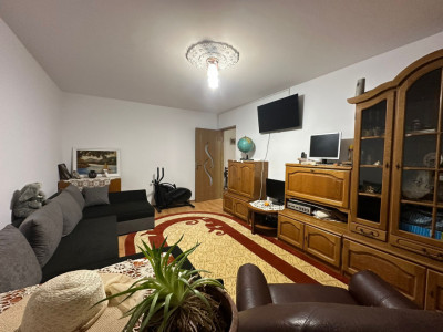 Milcov - Kaufland, Apartament 2 cam Decomandat, etaj 1, Mobilat & Renovat