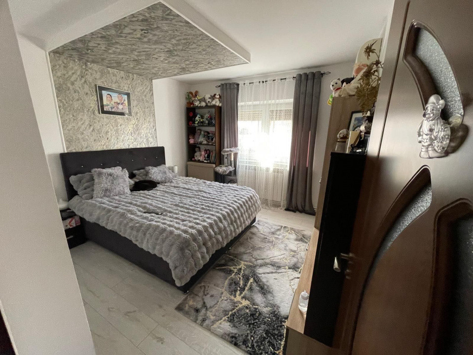 Mioritei - Carrefour - Apartament 2 cam decomandat, semimobilat