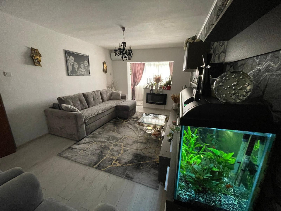 Mioritei - Carrefour - Apartament 2 cam decomandat, semimobilat