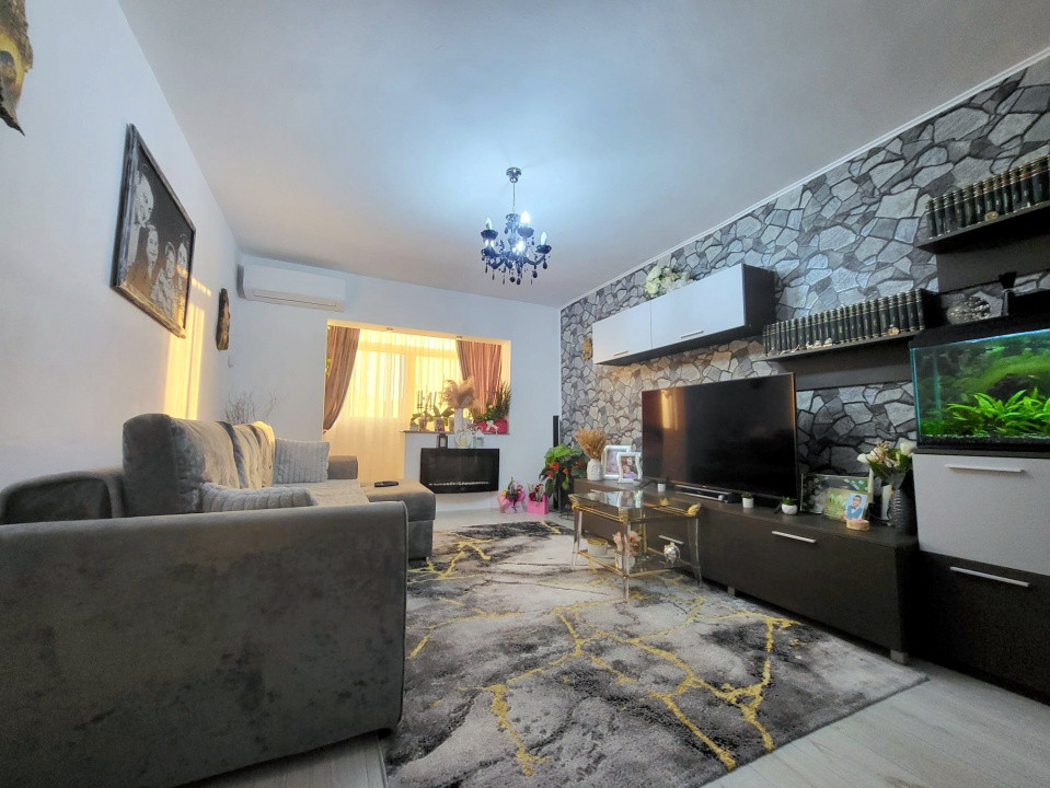 Mioritei - Carrefour - Apartament 2 cam decomandat, semimobilat