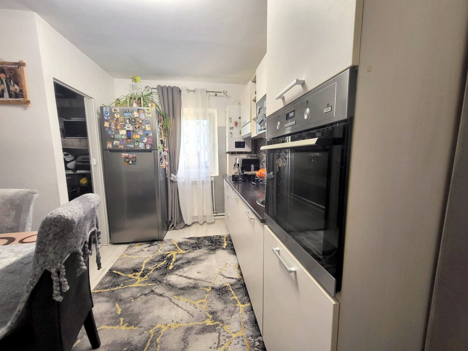 Mioritei - Carrefour - Apartament 2 cam decomandat, semimobilat