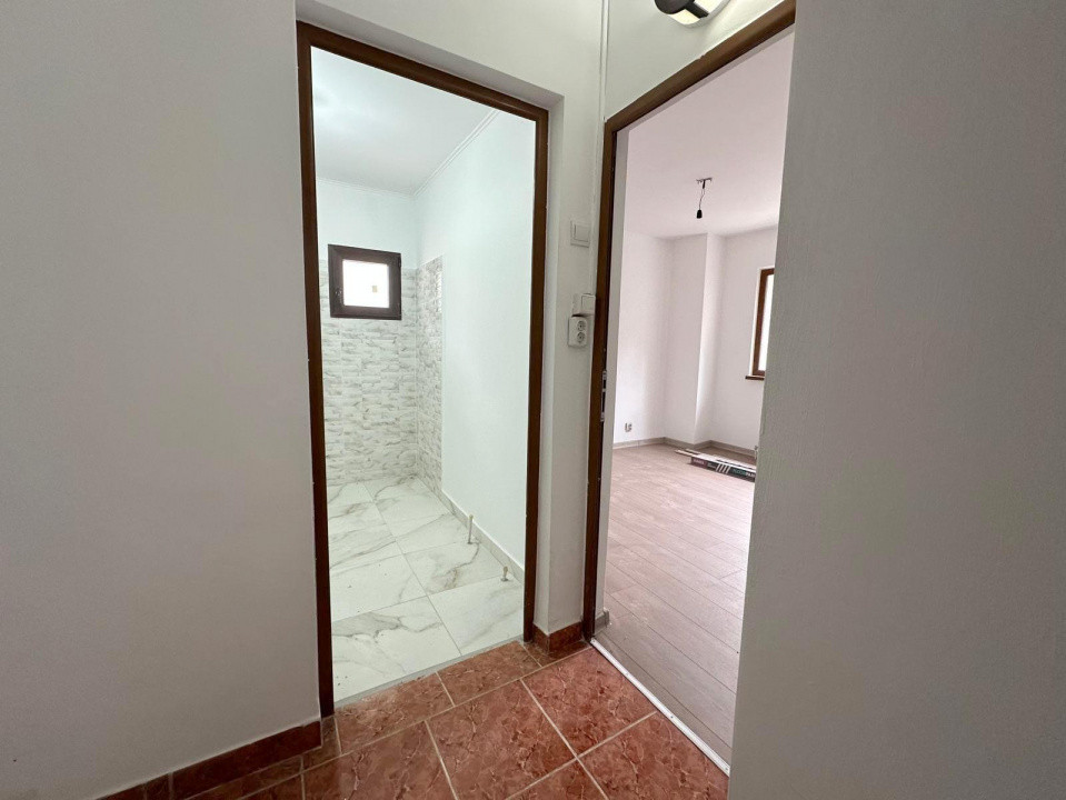 ZIMBRU - Bloc 1980, Apartament 3 camer decomandat, parter, MOBILAT