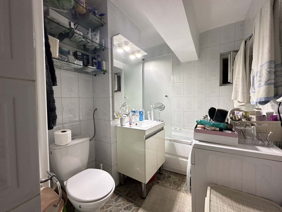 Parcul Catedralei - Apartament 3 cam decomandat, 3 balcoane, etaj 3