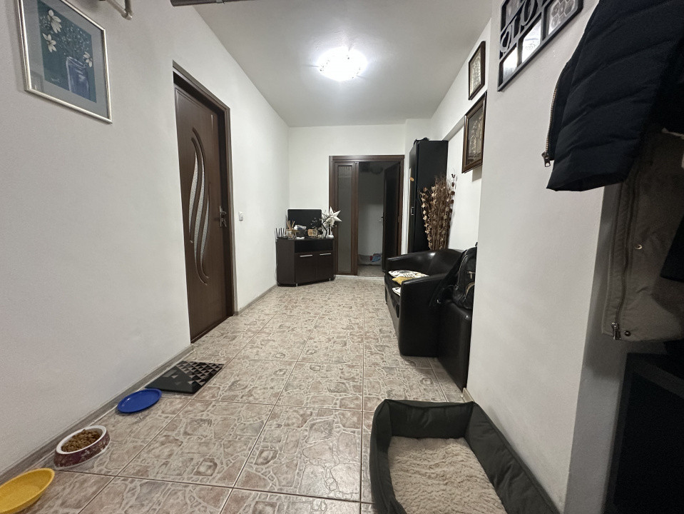 Parcul Catedralei - Apartament 3 cam decomandat, 3 balcoane, etaj 3