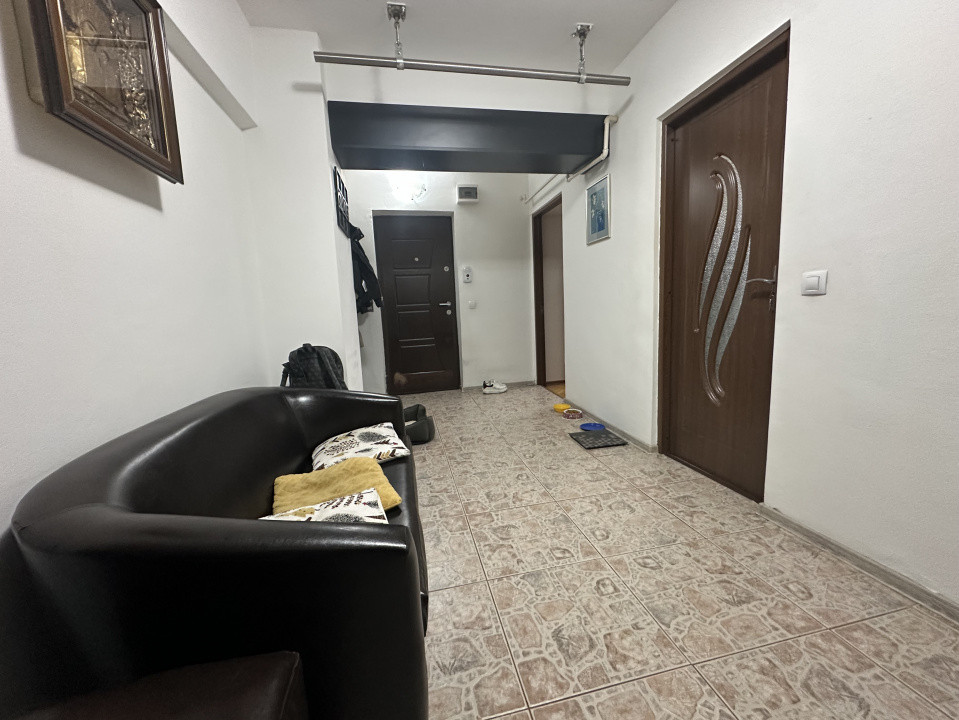 Parcul Catedralei - Apartament 3 cam decomandat, 3 balcoane, etaj 3