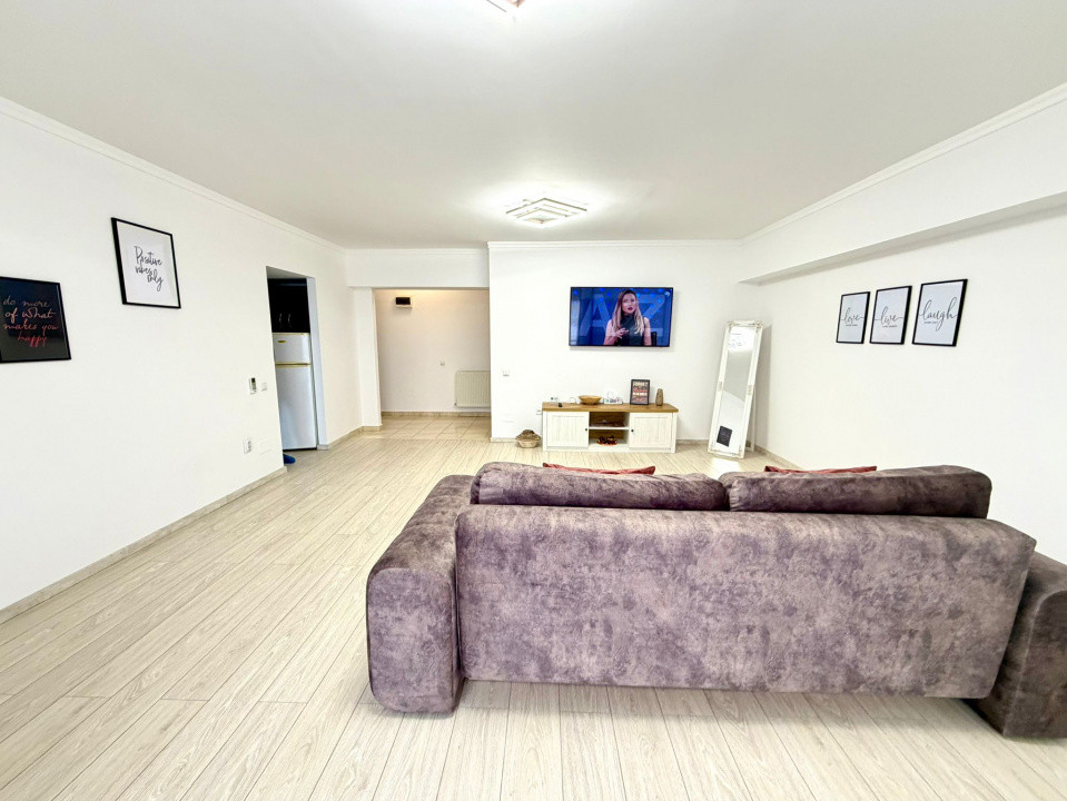 Zona Bancorex - Apartament  2 camere XXL 72mp, bloc 2008