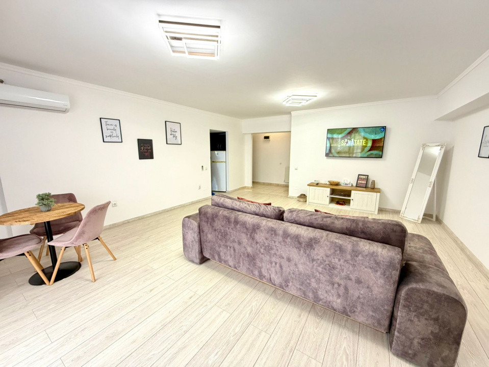 Zona Bancorex - Apartament  2 camere XXL 72mp, bloc 2008