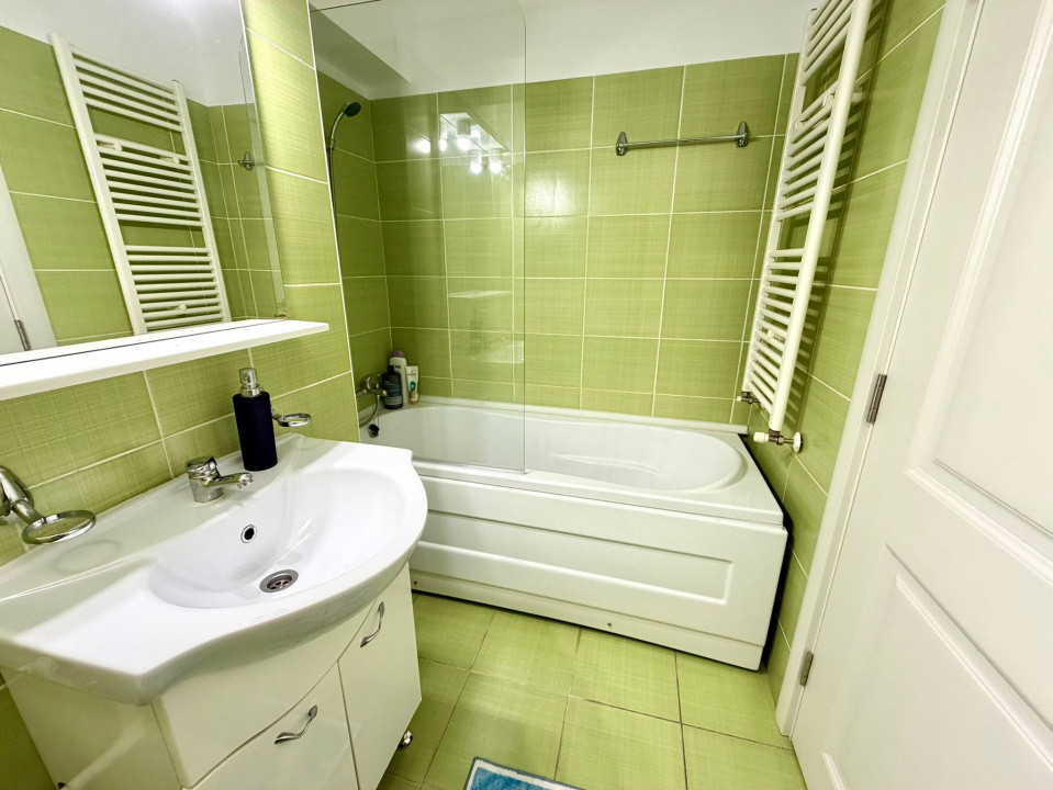 Zona Bancorex - Apartament  2 camere XXL 72mp, bloc 2008