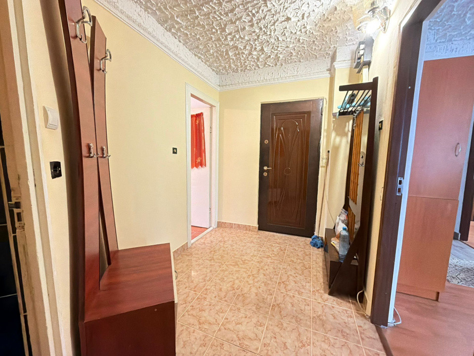 Milcov - Pompieri, Apartament 3 cam Decomandat, etaj 3, 66mp + balcon