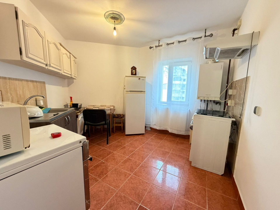 Milcov - Pompieri, Apartament 3 cam Decomandat, etaj 3, 66mp + balcon