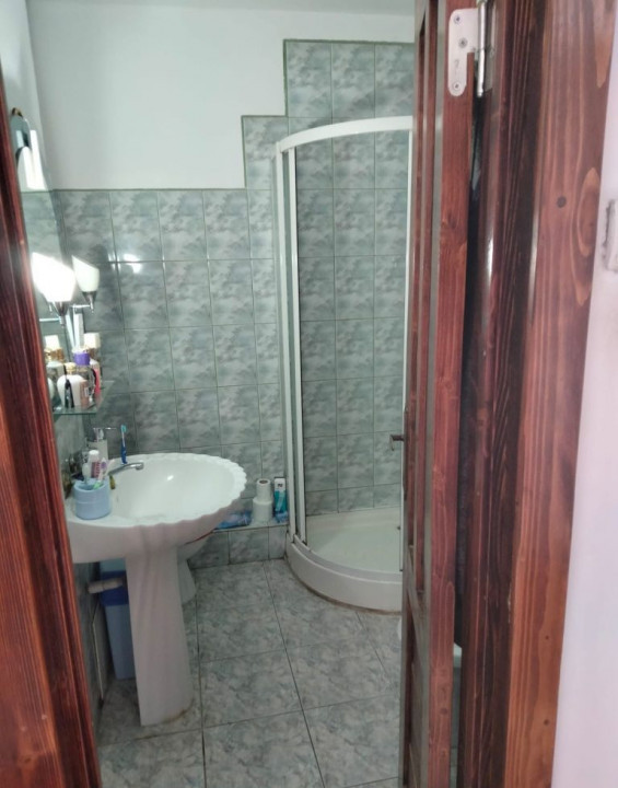 Mioritei, apartament cu 3 camere, etaj intermediar