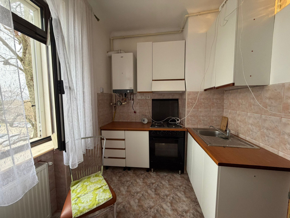 Parcul Cancicov, Apartament 3 camere decomandat, cf 1, etaj 2, mobilat