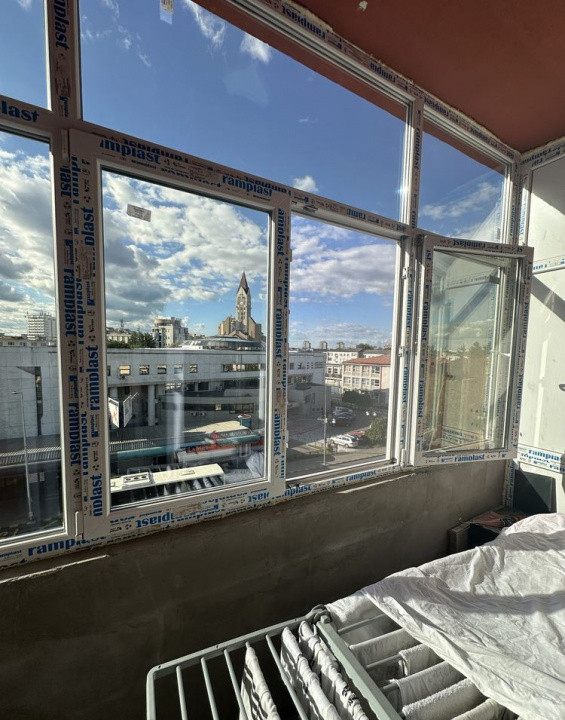 Apartament 3 camere decomandat, Modern, zona centrala str 9Mai 