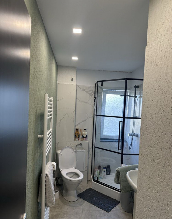 Apartament 3 camere decomandat, Modern, zona centrala str 9Mai 