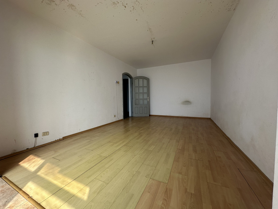 Apartament 3 camere zona Alecu Russo