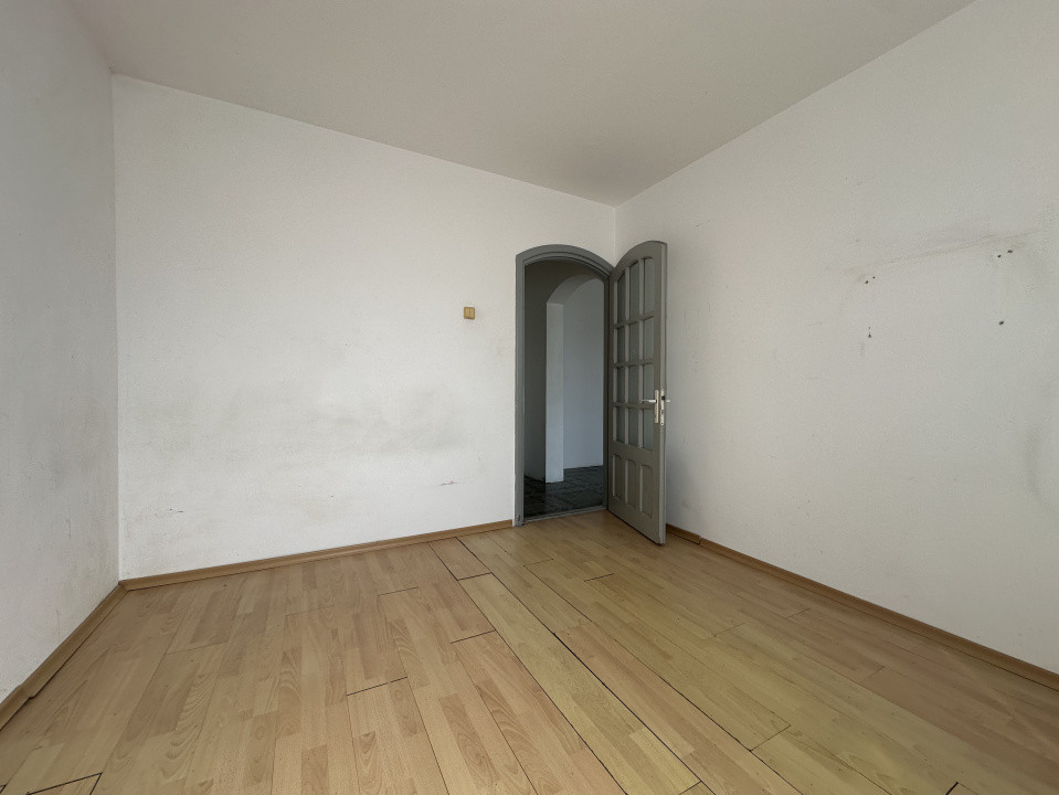 Apartament 3 camere zona Alecu Russo