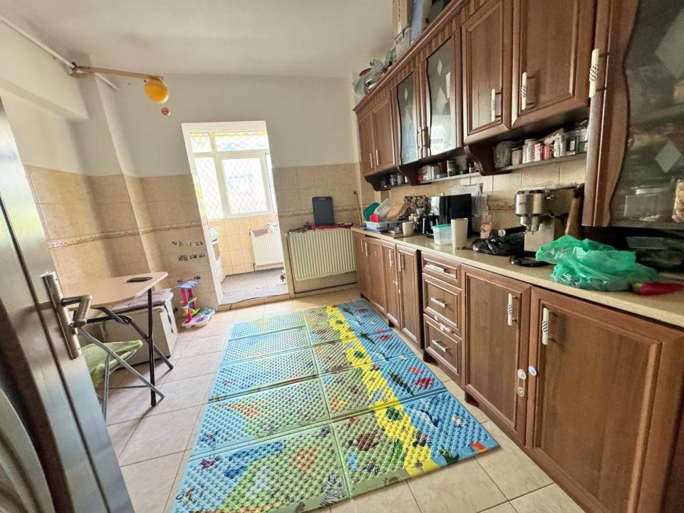 Bistrita Lac - Str Ana Ipatescu, 2 Decomandat, etaj 2/4, bloc 1984, MOBILAT