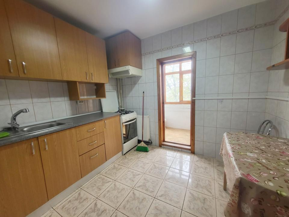 Apartament 2 cam Decomandat – Str. Neagoe Vodă / Ardealului | Etaj 2/4, Mobilat