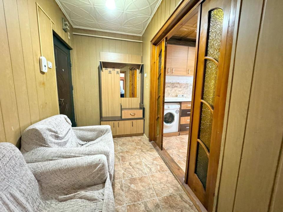 Cinema Orizont - Scoala 10, Apartament 2 camere, etaj 2, 50mp + balcon, mobilat