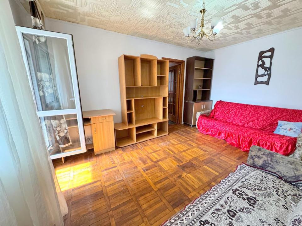 Cinema Orizont - Scoala 10, Apartament 2 camere, etaj 2, 50mp + balcon, mobilat