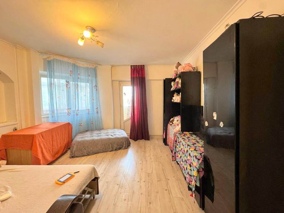 Apartament 2 camere decomandat – Strada Republicii | Etaj 3/4 | MOBILAT