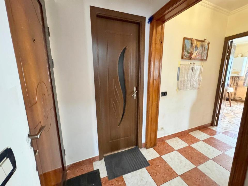 Apartament 2 camere decomandat – Strada Republicii | Etaj 3/4 | MOBILAT