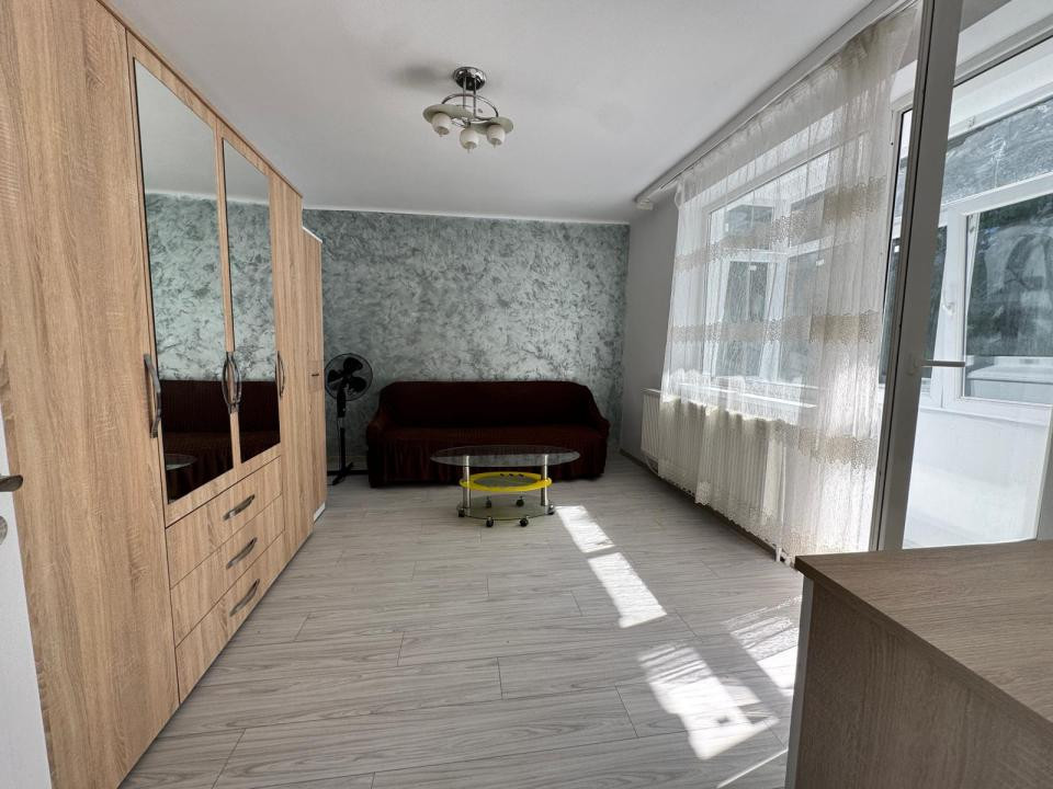 George Bacovia - Apartament 2 cam Decomandat, etaj 1, mobilat, An-1965 