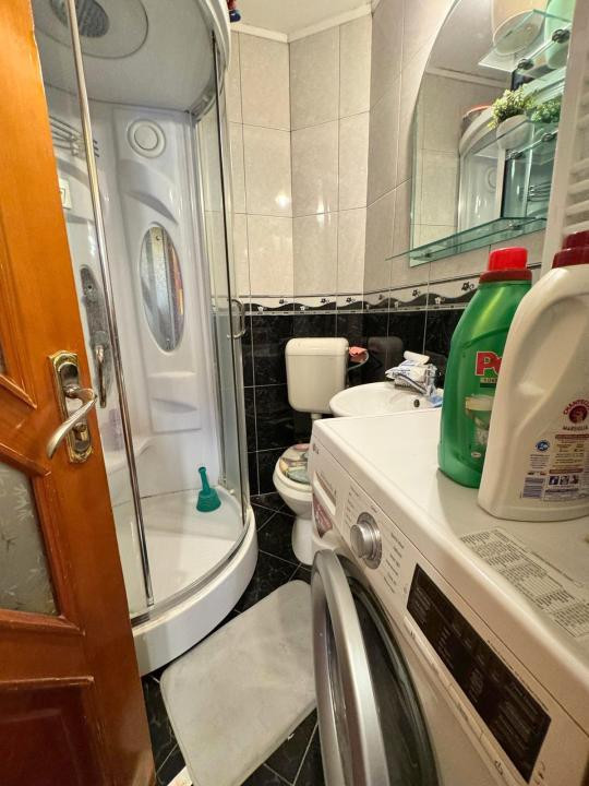 Piata Mioritei - Apartament 3 cam Decomandat, etaj 2/4, Mobilat, 3 Balconae