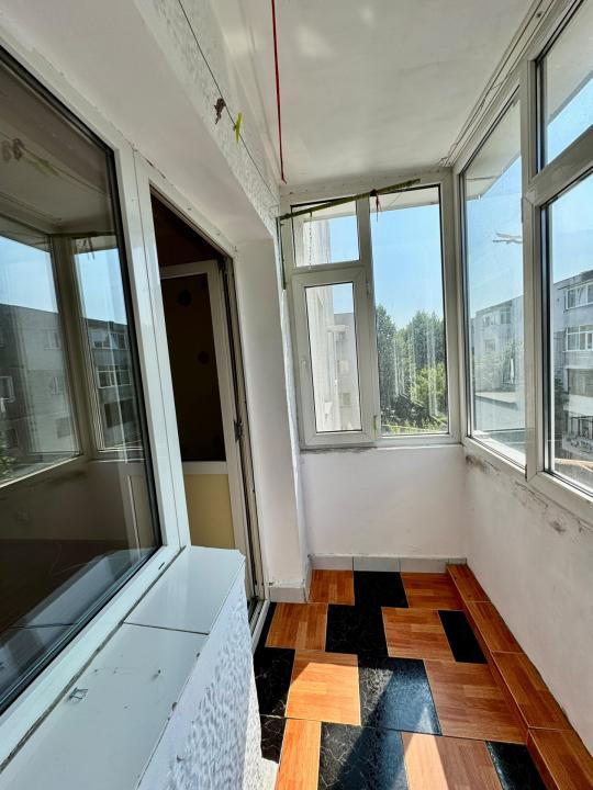 Narcisa, 50 mp utili, etaj intermediar.