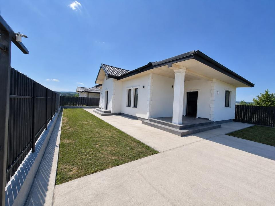 Margineni, LUX la doar 145900 euro