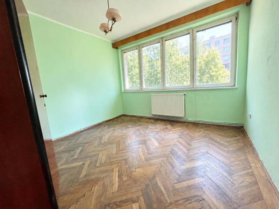 Bacău, Apartament spatios - 47mp utili la doar 42000Euro, Parter inalt
