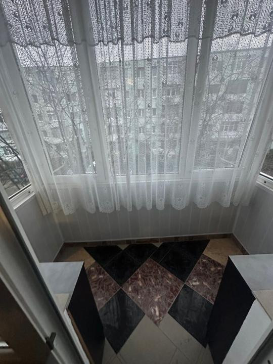 Milcov - Orizont, Apartament 3 camere, etaj 2/4, mobilat si renovat