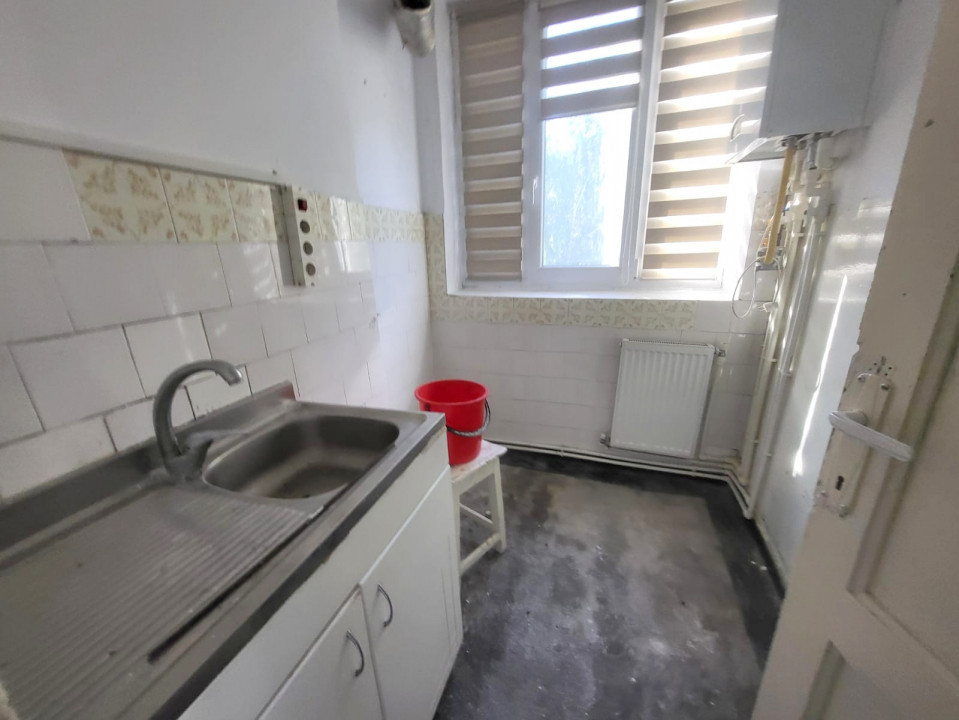 Semicentral - Strada Oituz, Apartament 2 camere, etaj 1, bloc fara RISC SEISMIC