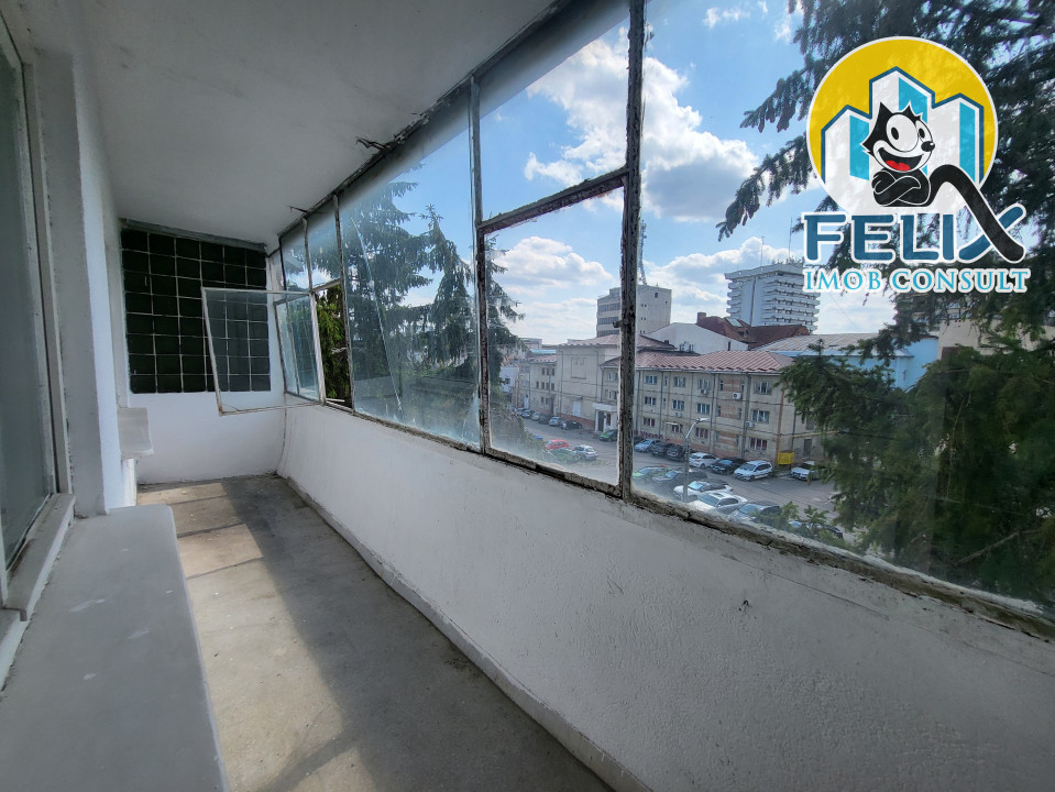 Ultracentral - Mihai Viteazu, Apartament cf 1 decomandat, etaj 3/4, 2 balcoane