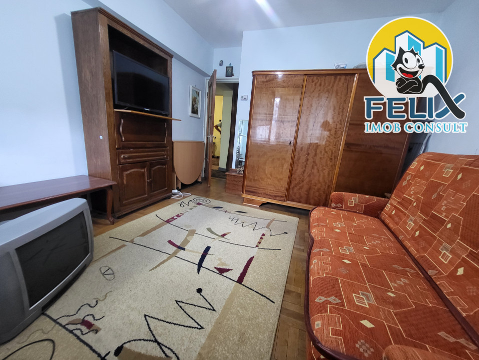 Ultracentral - Mihai Viteazu, Apartament cf 1 decomandat, etaj 3/4, 2 balcoane